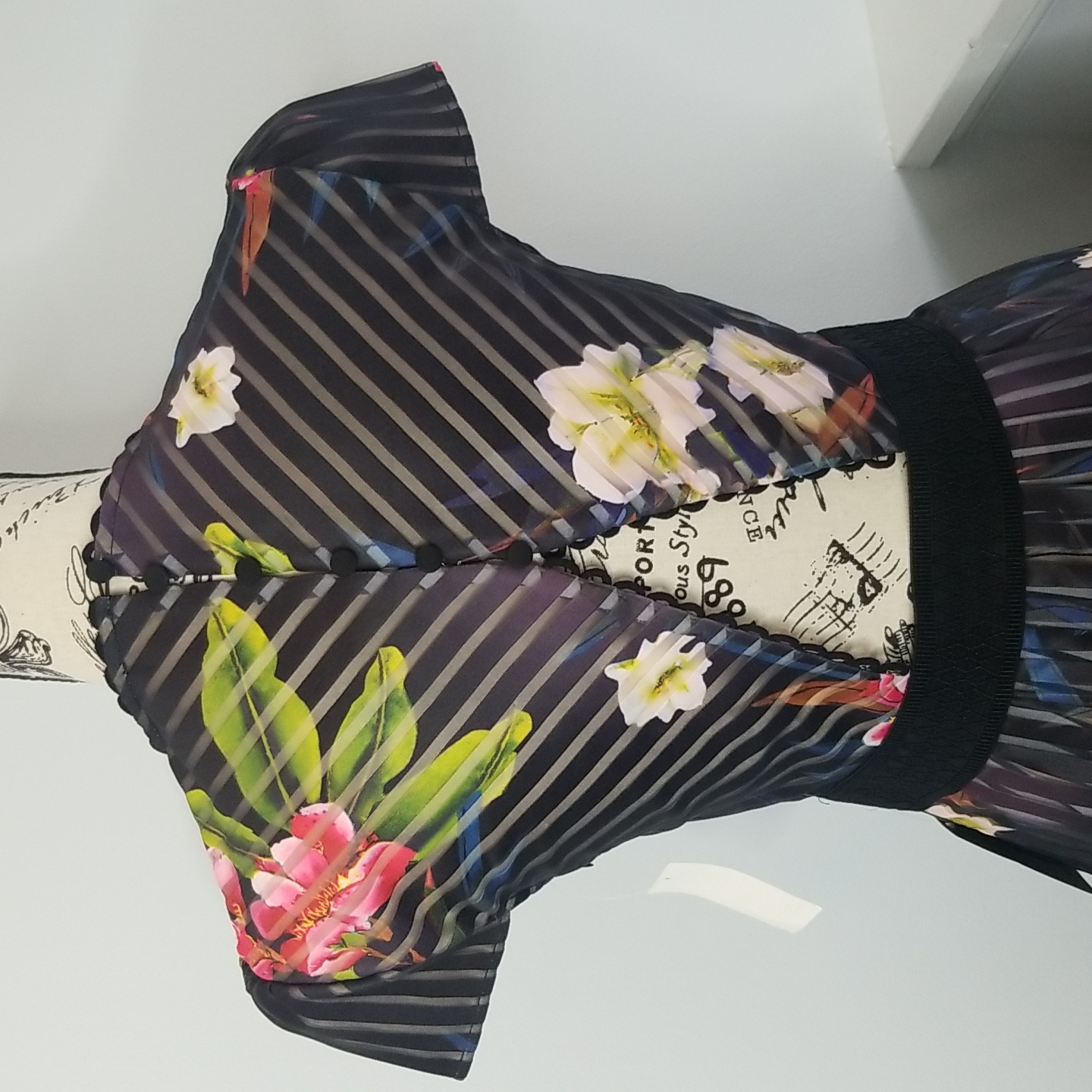 Chelsea28 Black Floral Dress Size Xs — image 8 of 8